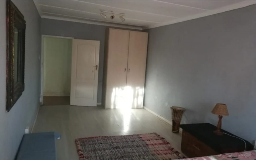 4 Bedroom Property for Sale in Uniondale Western Cape